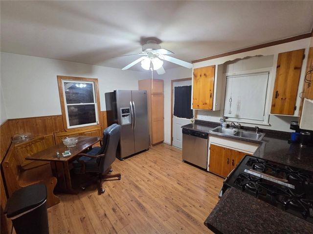 24 Varian Lane, Gates, NY 14624