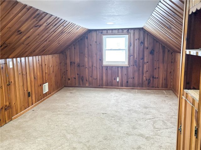 24 Varian Lane, Gates, NY 14624