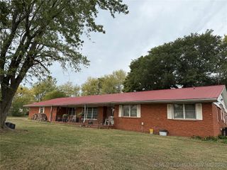 9900 W Chimney Mountain Road, Muskogee, OK 74401