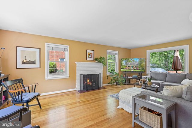 6530 OAKWOOD DRIVE, Falls Church, VA 22041