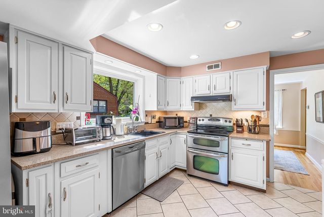 6530 OAKWOOD DRIVE, Falls Church, VA 22041