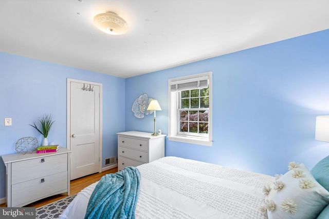 6530 OAKWOOD DRIVE, Falls Church, VA 22041