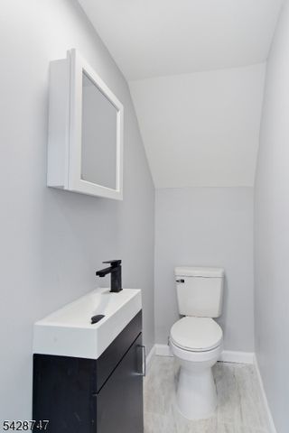 217 W Union St, Burlington City, NJ 08016