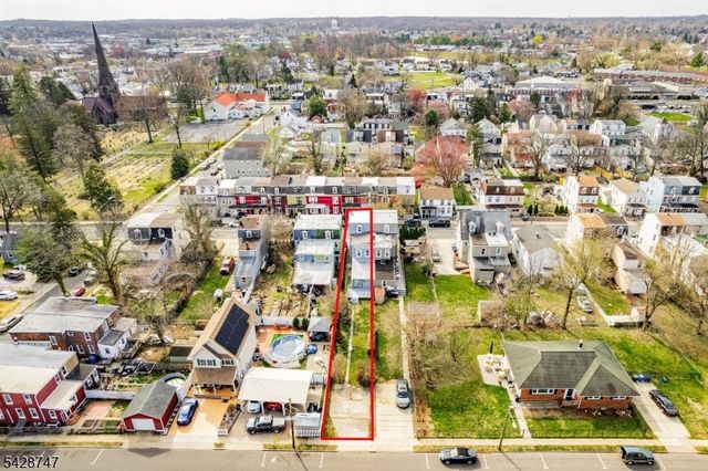 217 W Union St, Burlington City, NJ 08016