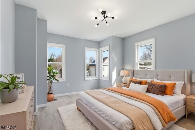 217 W Union St, Burlington City, NJ 08016