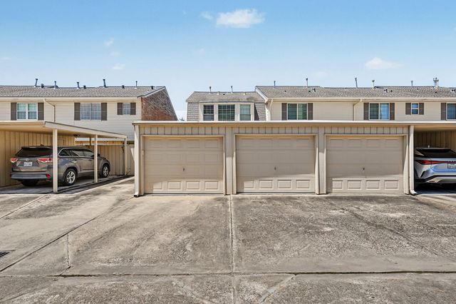 5879 Valley Forge Drive 107, Houston, TX 77057