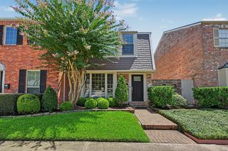 5879 Valley Forge Drive 107, Houston, TX 77057