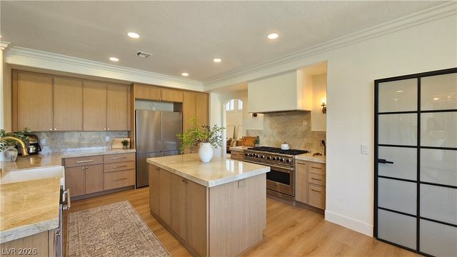1821 Corta Bella Drive, Las Vegas, NV 89134
