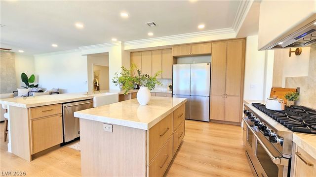 1821 Corta Bella Drive, Las Vegas, NV 89134