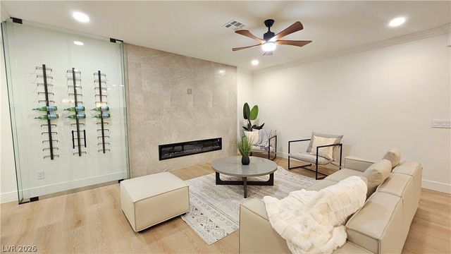 1821 Corta Bella Drive, Las Vegas, NV 89134
