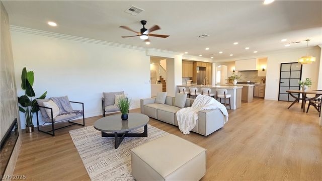 1821 Corta Bella Drive, Las Vegas, NV 89134