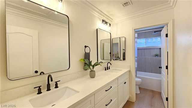 1821 Corta Bella Drive, Las Vegas, NV 89134