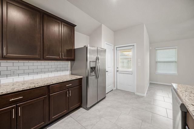 8014 Ecru Lane, Rosharon, TX 77583