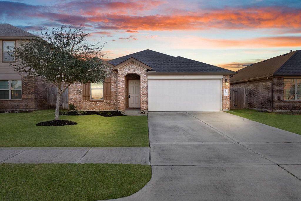 8014 Ecru Lane, Rosharon, TX 77583