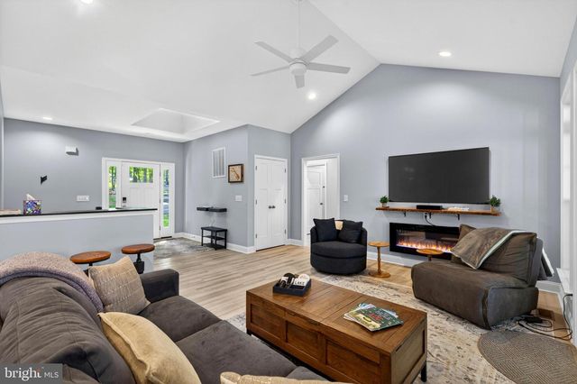 6725 WATER VIEW LN, Mineral, VA 23117