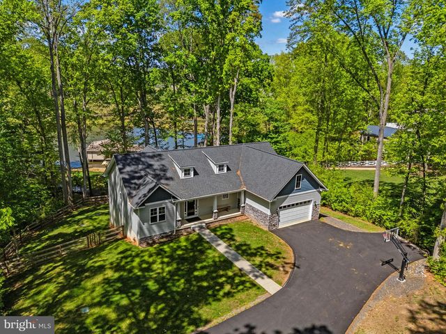 6725 WATER VIEW LN, Mineral, VA 23117
