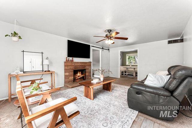 6402 W Northview St, Boise, ID 83704