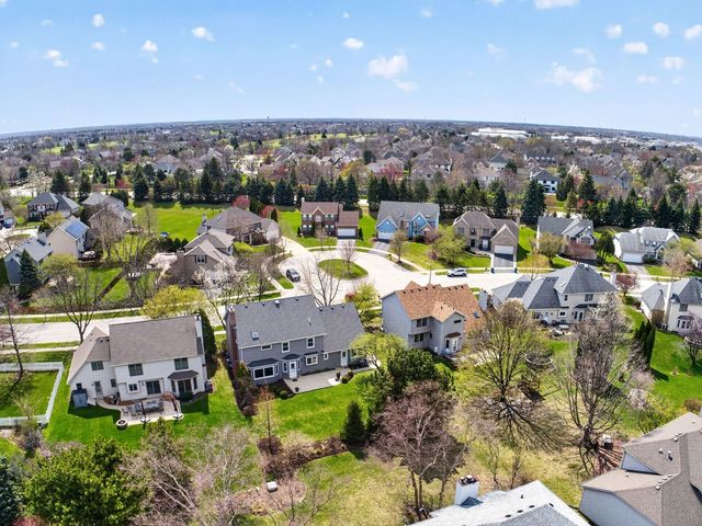 3700 Charlemaine Drive, Aurora, IL 60504