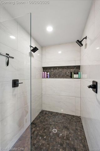1721 Royal Birkdale Drive, Oxford Charter Township, MI 48371