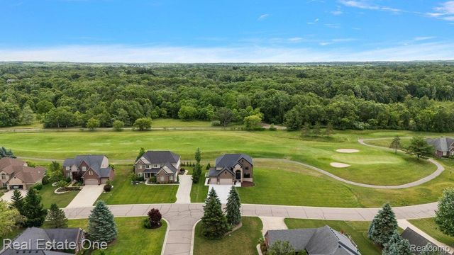 1721 Royal Birkdale Drive, Oxford Charter Township, MI 48371