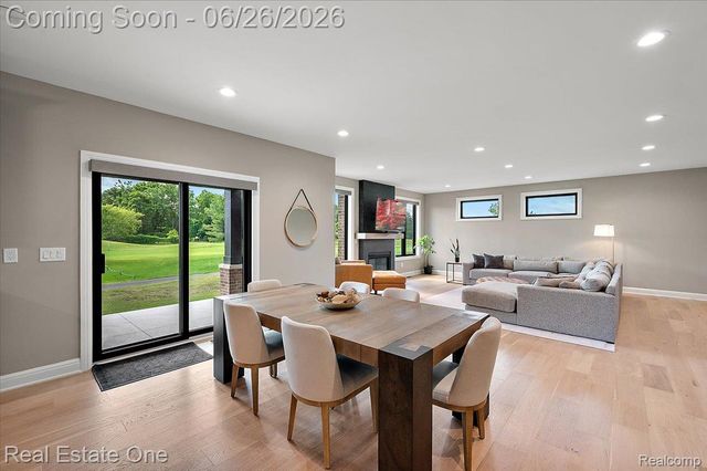 1721 Royal Birkdale Drive, Oxford Charter Township, MI 48371