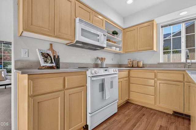 1196 Moon Glo Drive, Grants Pass, OR 97527