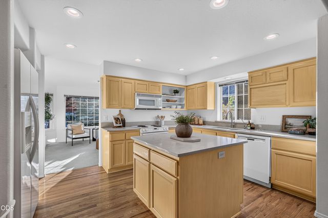 1196 Moon Glo Drive, Grants Pass, OR 97527
