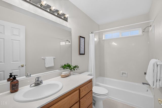 1196 Moon Glo Drive, Grants Pass, OR 97527