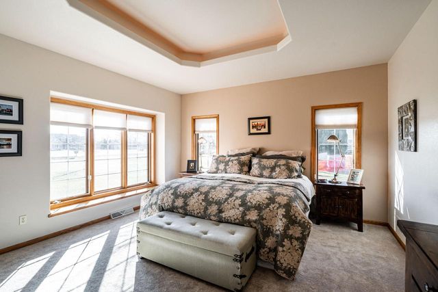 S101W32920 Westpointe DRIVE, Mukwonago, WI 53149