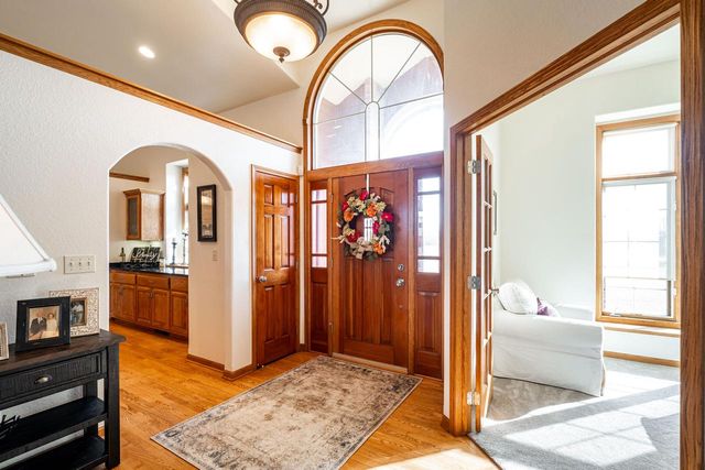 S101W32920 Westpointe DRIVE, Mukwonago, WI 53149