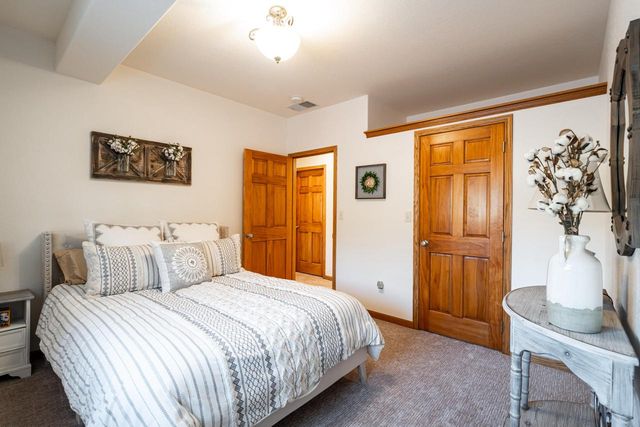 S101W32920 Westpointe DRIVE, Mukwonago, WI 53149