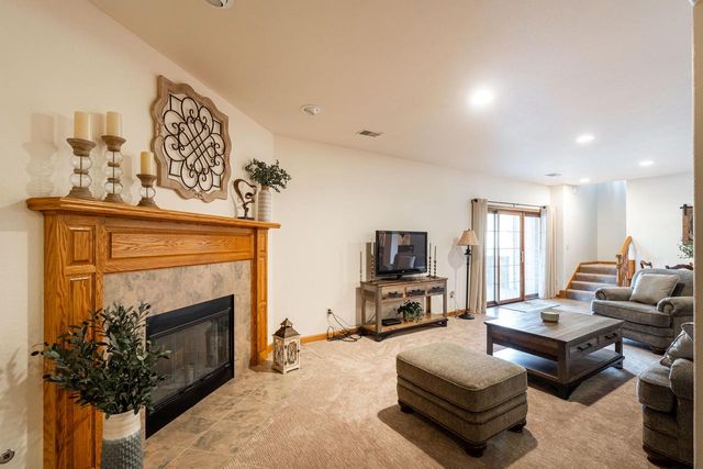 S101W32920 Westpointe DRIVE, Mukwonago, WI 53149