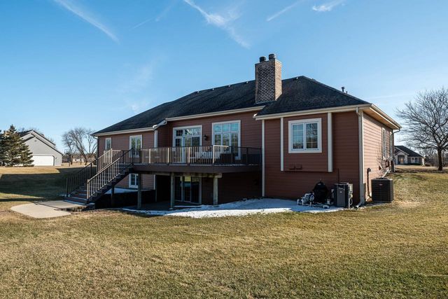 S101W32920 Westpointe DRIVE, Mukwonago, WI 53149