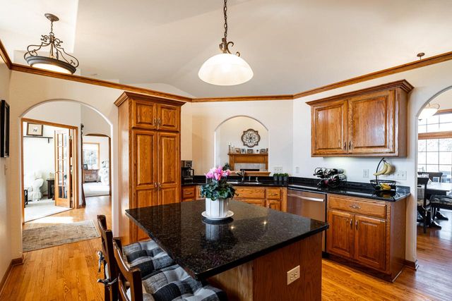 S101W32920 Westpointe DRIVE, Mukwonago, WI 53149