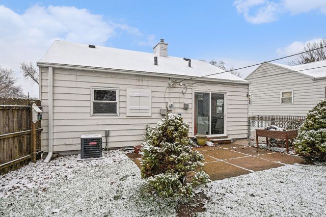 3724 Carroll Street, South Bend, IN 46614