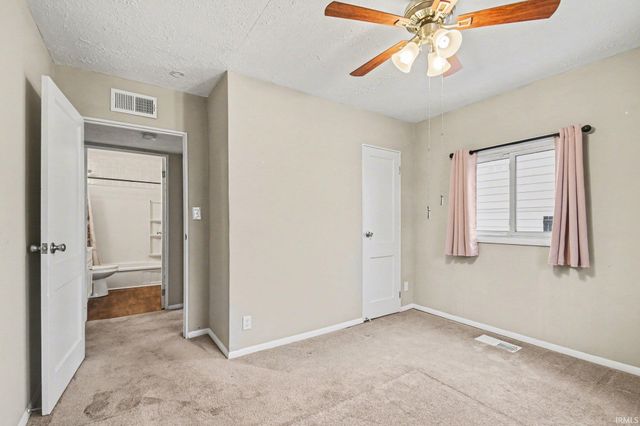 3724 Carroll Street, South Bend, IN 46614