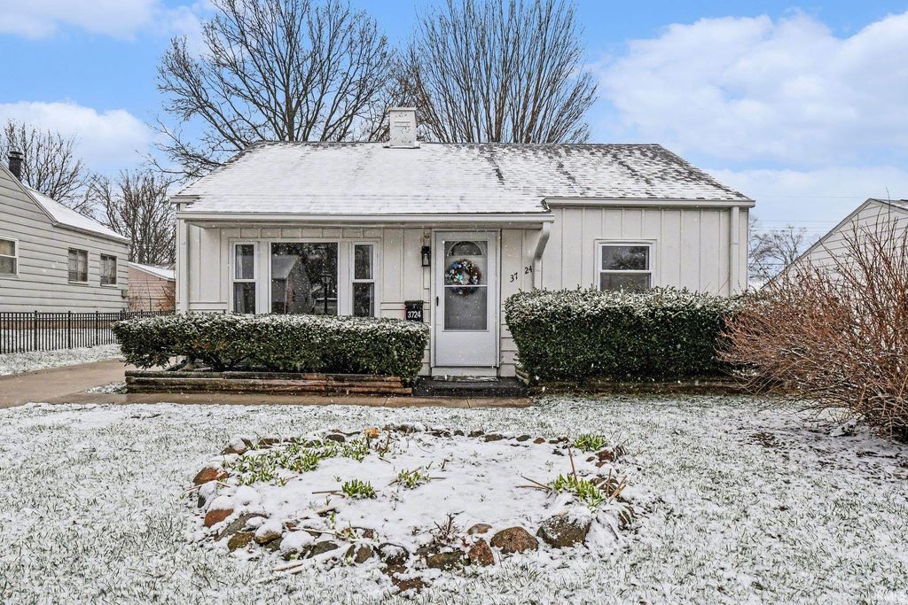 3724 Carroll Street, South Bend, IN 46614