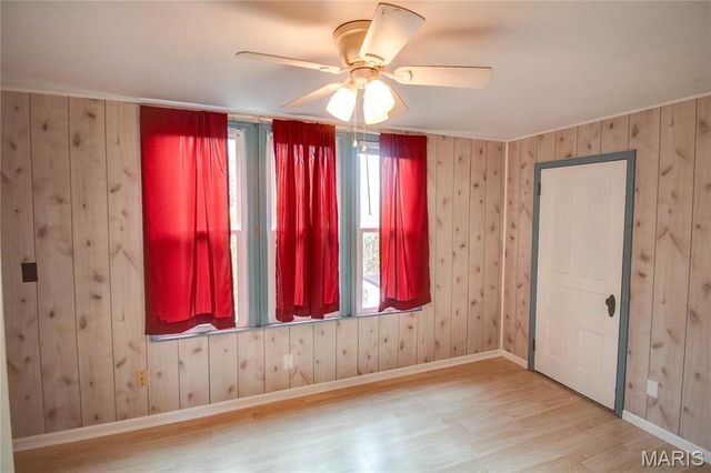 1053 Washington Avenue, Alton, IL 62002