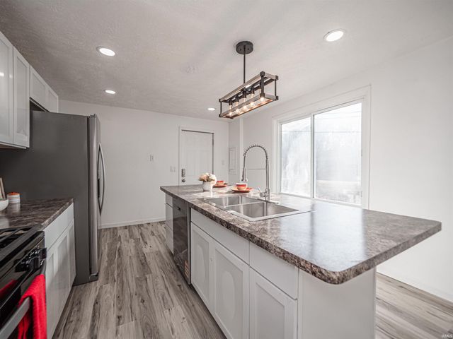 2609 N Kentucky Avenue, Evansville, IN 47711