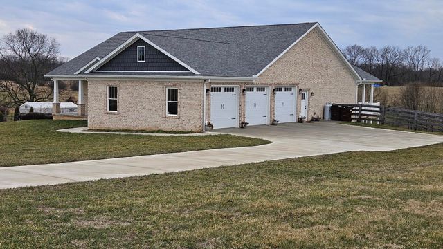 174 Bedford Way, Cynthiana, KY 41031