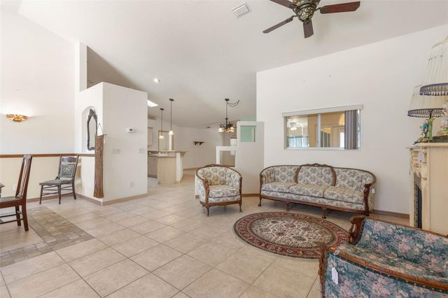 4 PORTER PLACE, Palm Coast, FL 32164