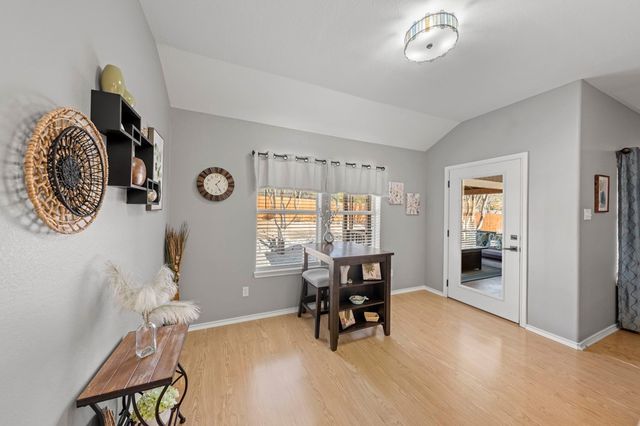 1732 Mountain Laurel View N, Kerrville, TX 78028