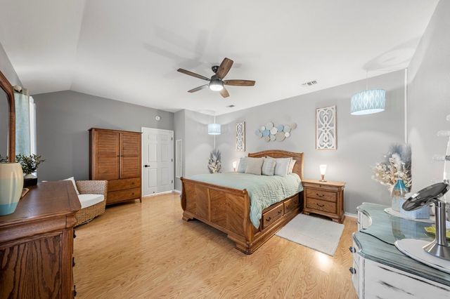 1732 Mountain Laurel View N, Kerrville, TX 78028