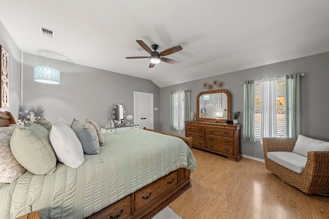 1732 Mountain Laurel View N, Kerrville, TX 78028