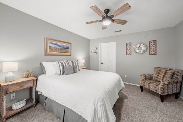 1732 Mountain Laurel View N, Kerrville, TX 78028