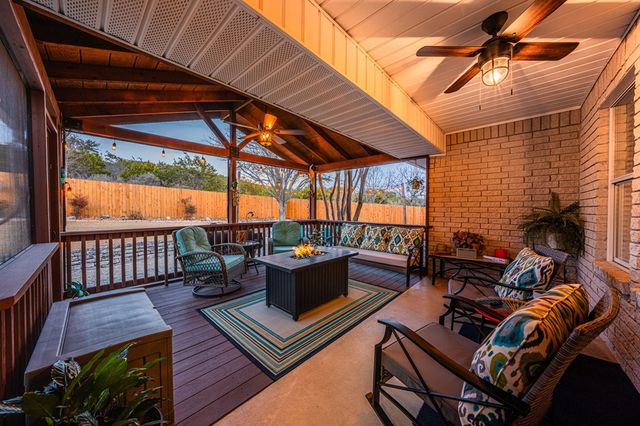 1732 Mountain Laurel View N, Kerrville, TX 78028