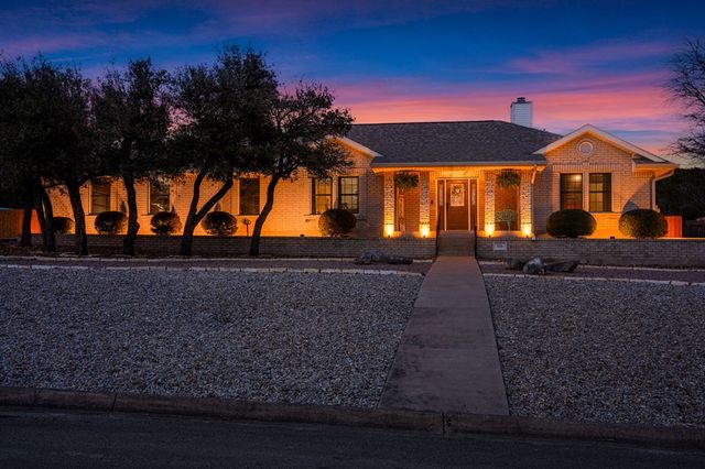 1732 Mountain Laurel View N, Kerrville, TX 78028