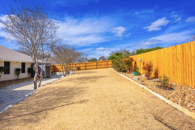 1732 Mountain Laurel View N, Kerrville, TX 78028