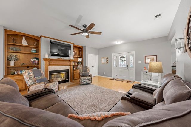 1732 Mountain Laurel View N, Kerrville, TX 78028