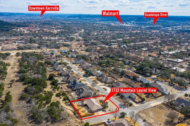 1732 Mountain Laurel View N, Kerrville, TX 78028
